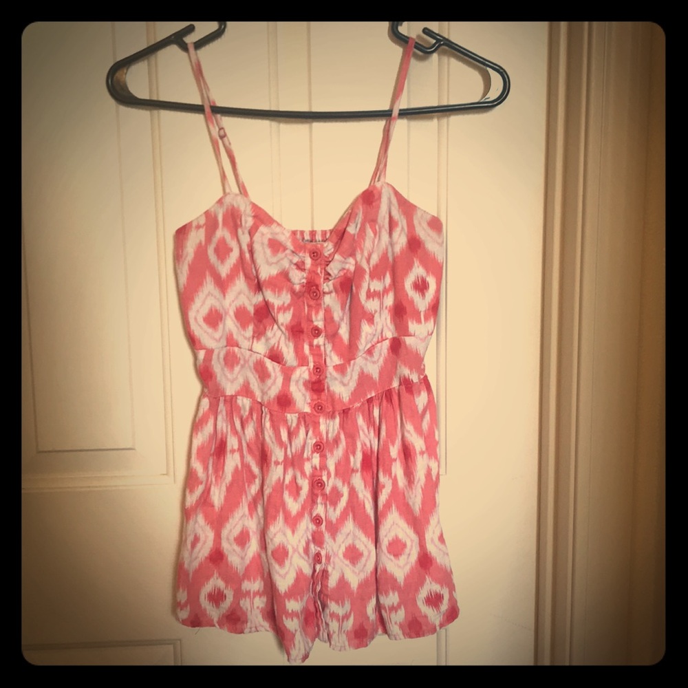 Flowy tank